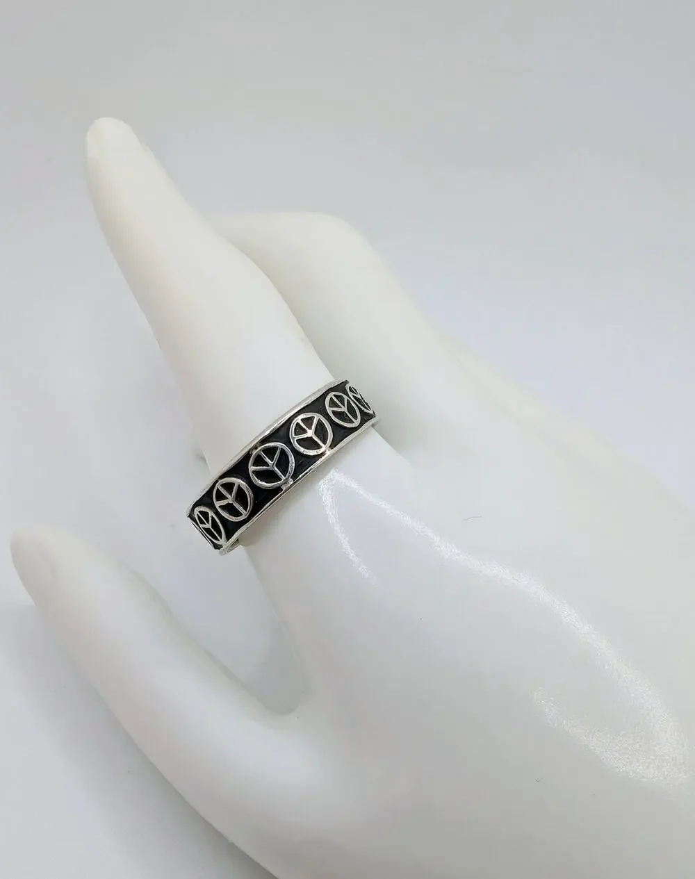 Peace Sign Sterling Silver Eternity Band Ring Men's Size 13.5 Made in Mexico